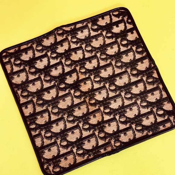 Dior Bifold agenda cash holder Black and Tan Patterned Wallet - Picture 5 of 16